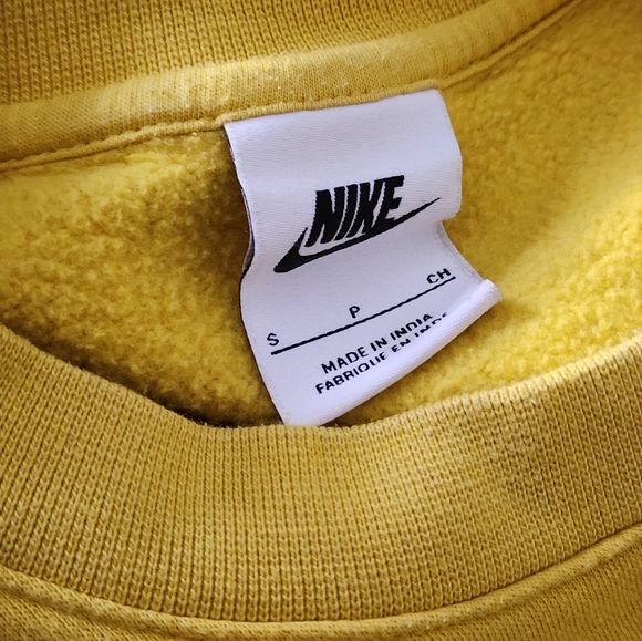 Nike Crewneck in Vibrant Yellow - Picture 3 of 3